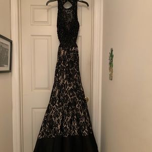 Prom dress/evening gown